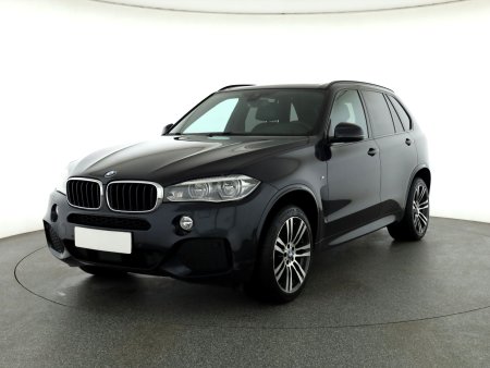 BMW X5, 2015 - pohled č. 3