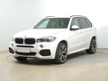 BMW X5, 2014 - pohled č. 3