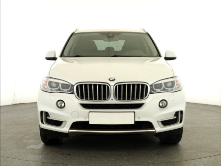 BMW X5, 2016 - pohled č. 2