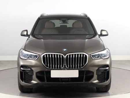 BMW X5, 2022 - pohled č. 2