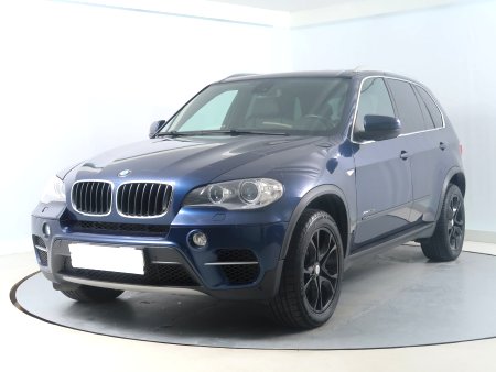 BMW X5, 2012 - pohled č. 3