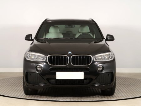 BMW X5, 2014 - pohled č. 2