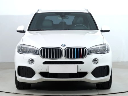 BMW X5, 2017 - pohled č. 2