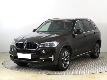 BMW X5, 2014 - pohled č. 3