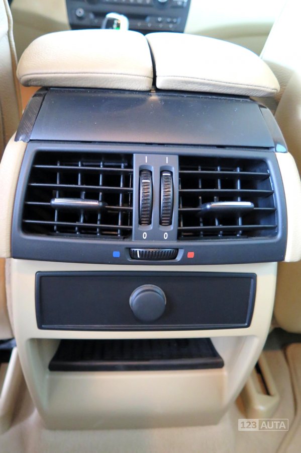 BMW X6, 2009 - pohled č. 25