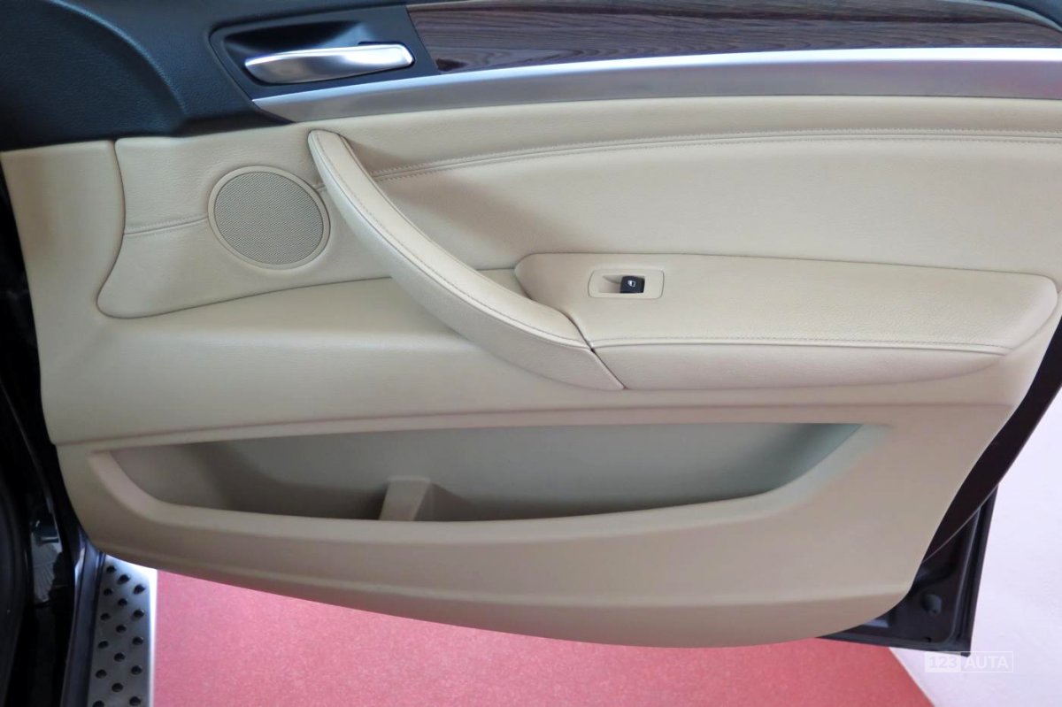 BMW X6, 2009 - pohled č. 29