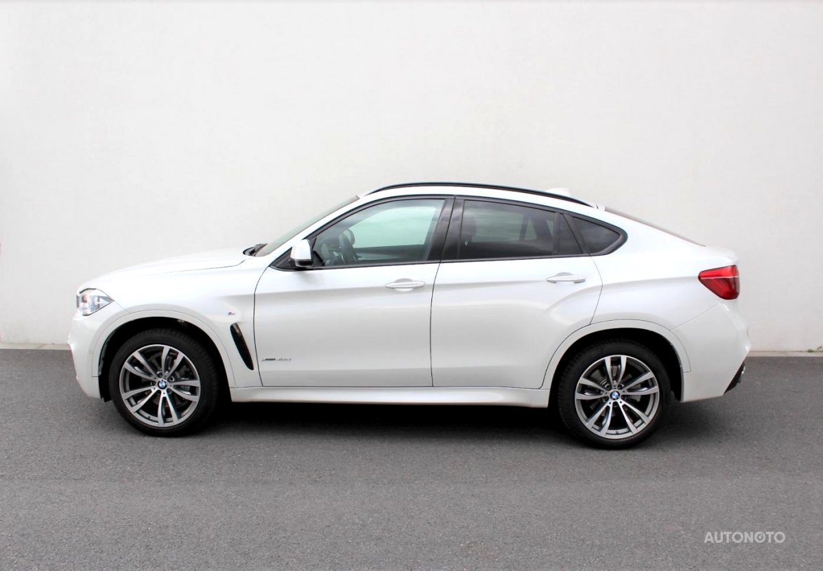 BMW X6, 2018 - pohled č. 3