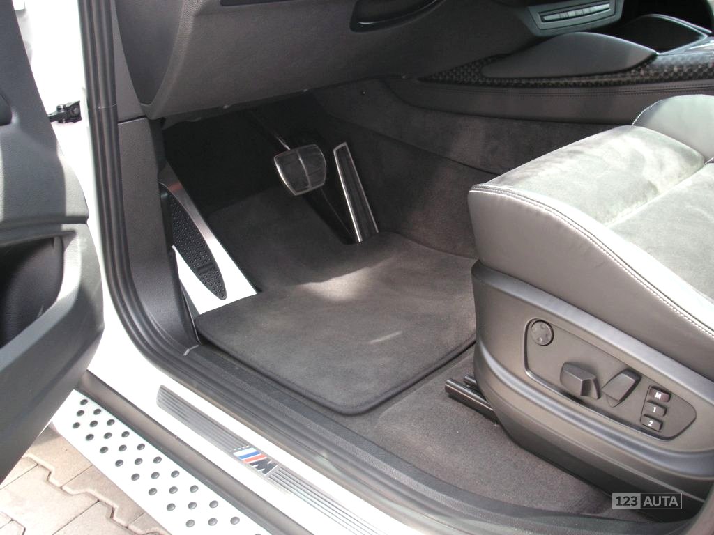 BMW X6, 2014 - pohled č. 6