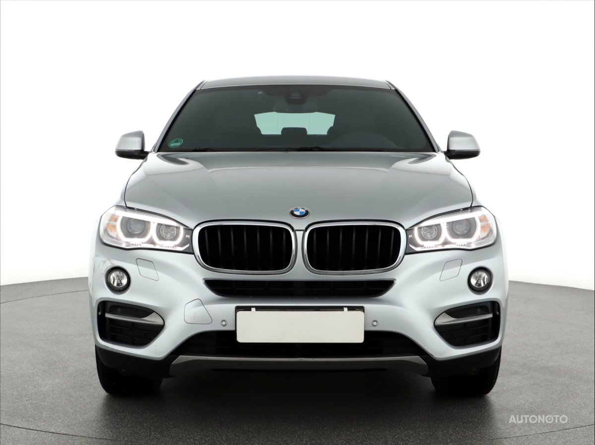 BMW X6, 2015 - pohled č. 2