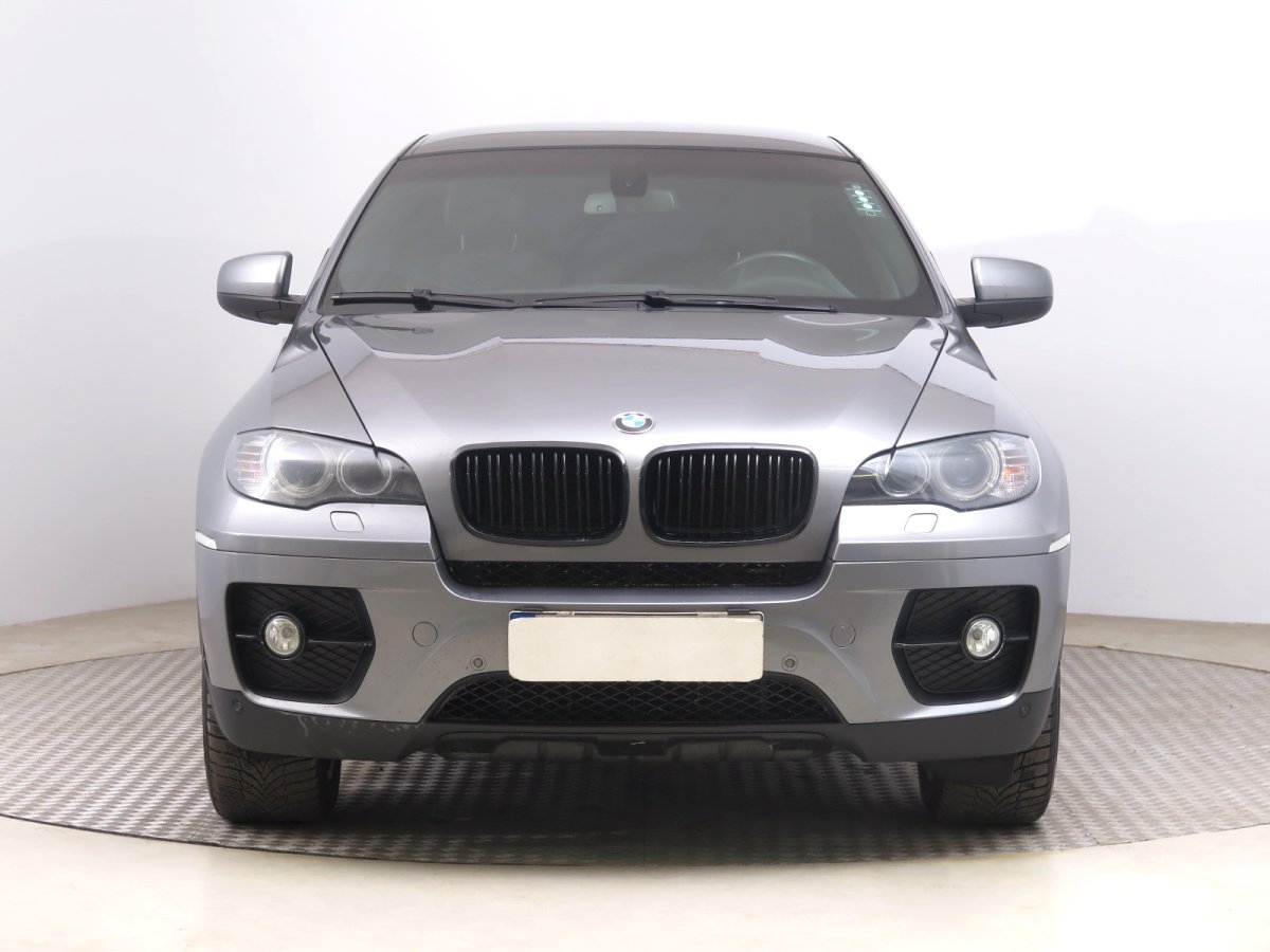 BMW X6, 2010 - pohled č. 2