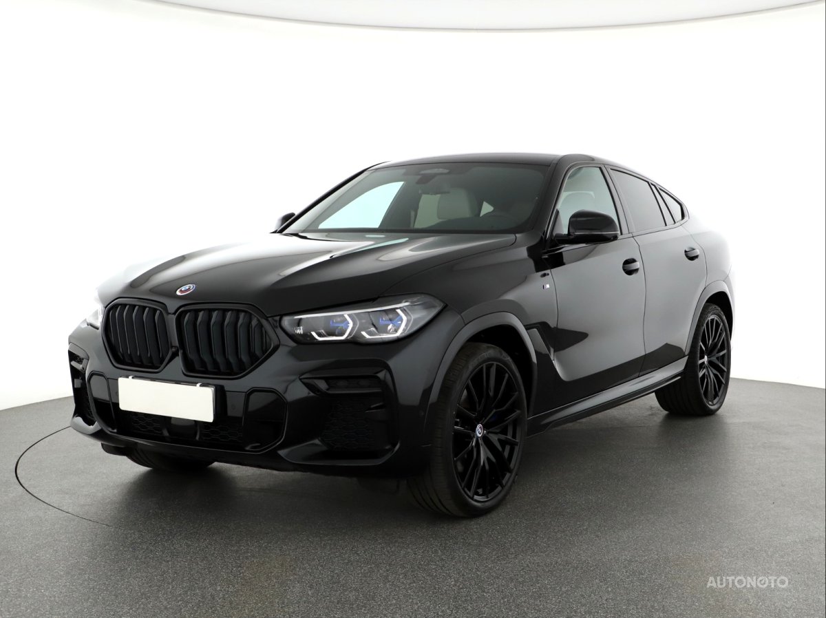 BMW X6, 2022 - pohled č. 3