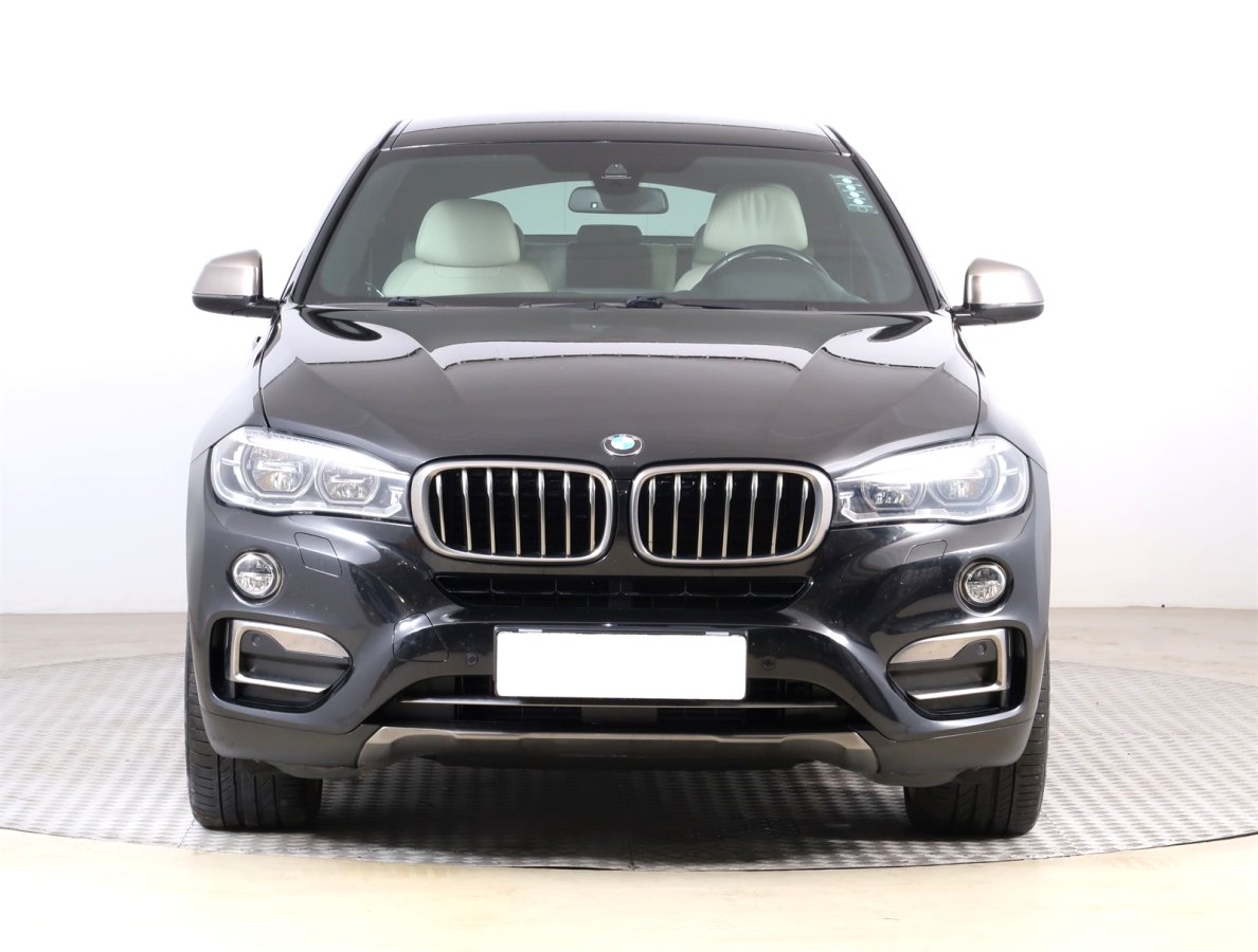 BMW X6, 2015 - pohled č. 2