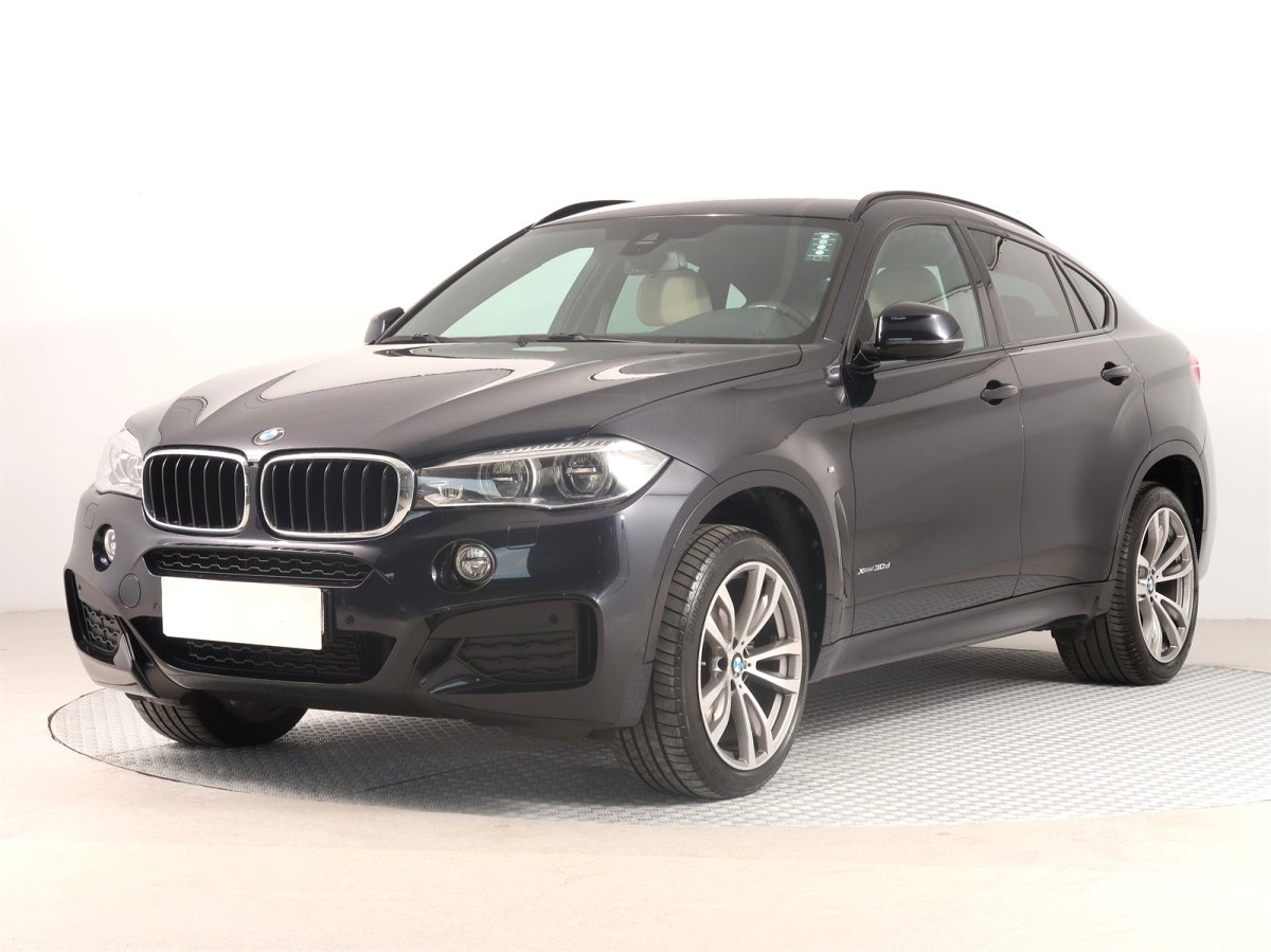 BMW X6, 2018 - pohled č. 3