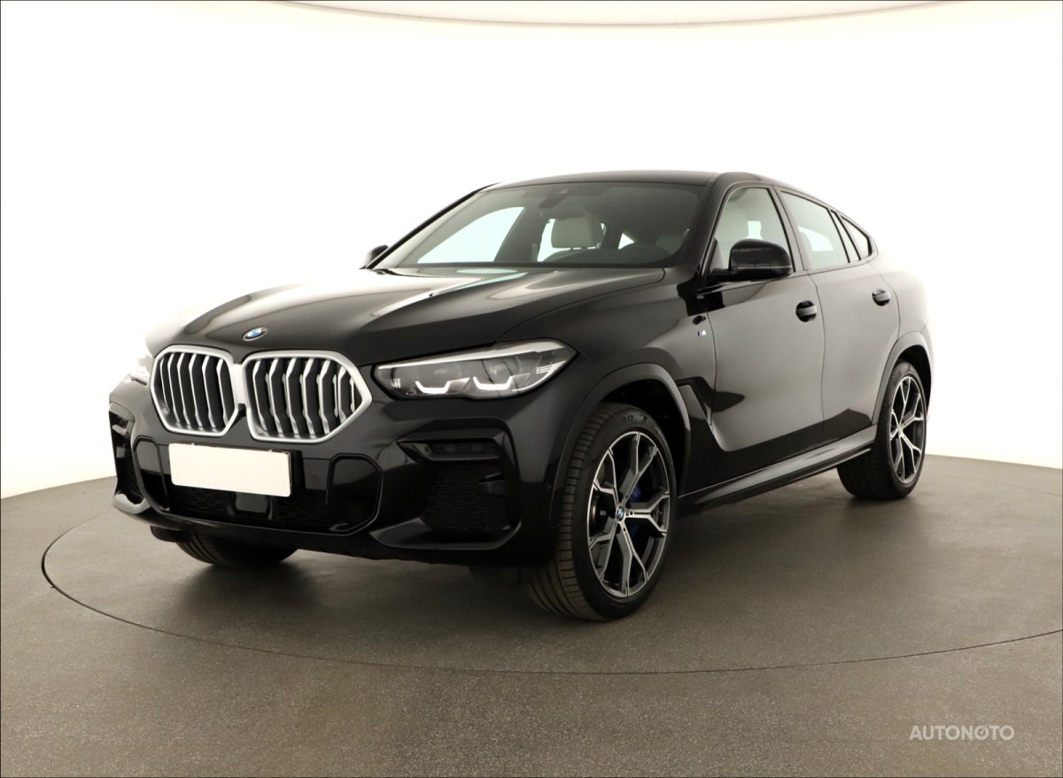 BMW X6, 2023 - pohled č. 3