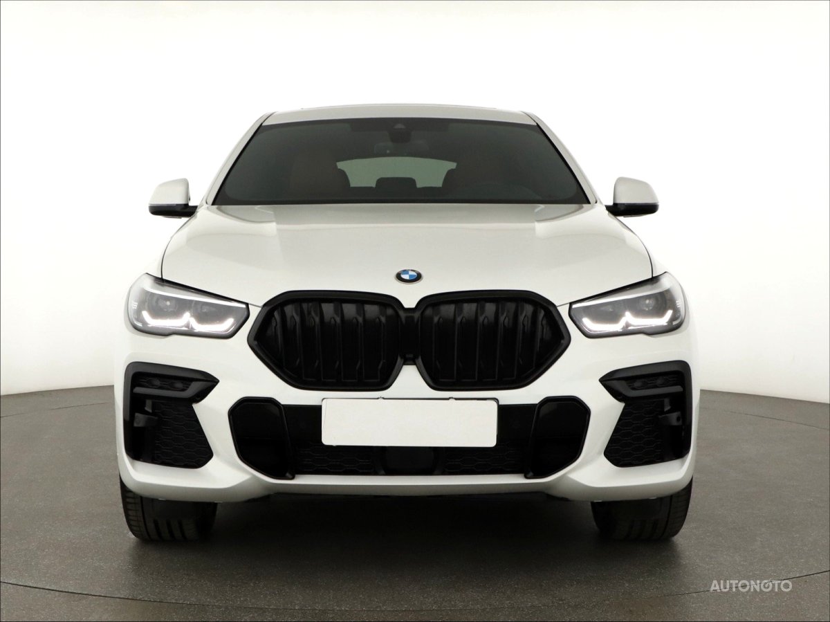 BMW X6, 2023 - pohled č. 2