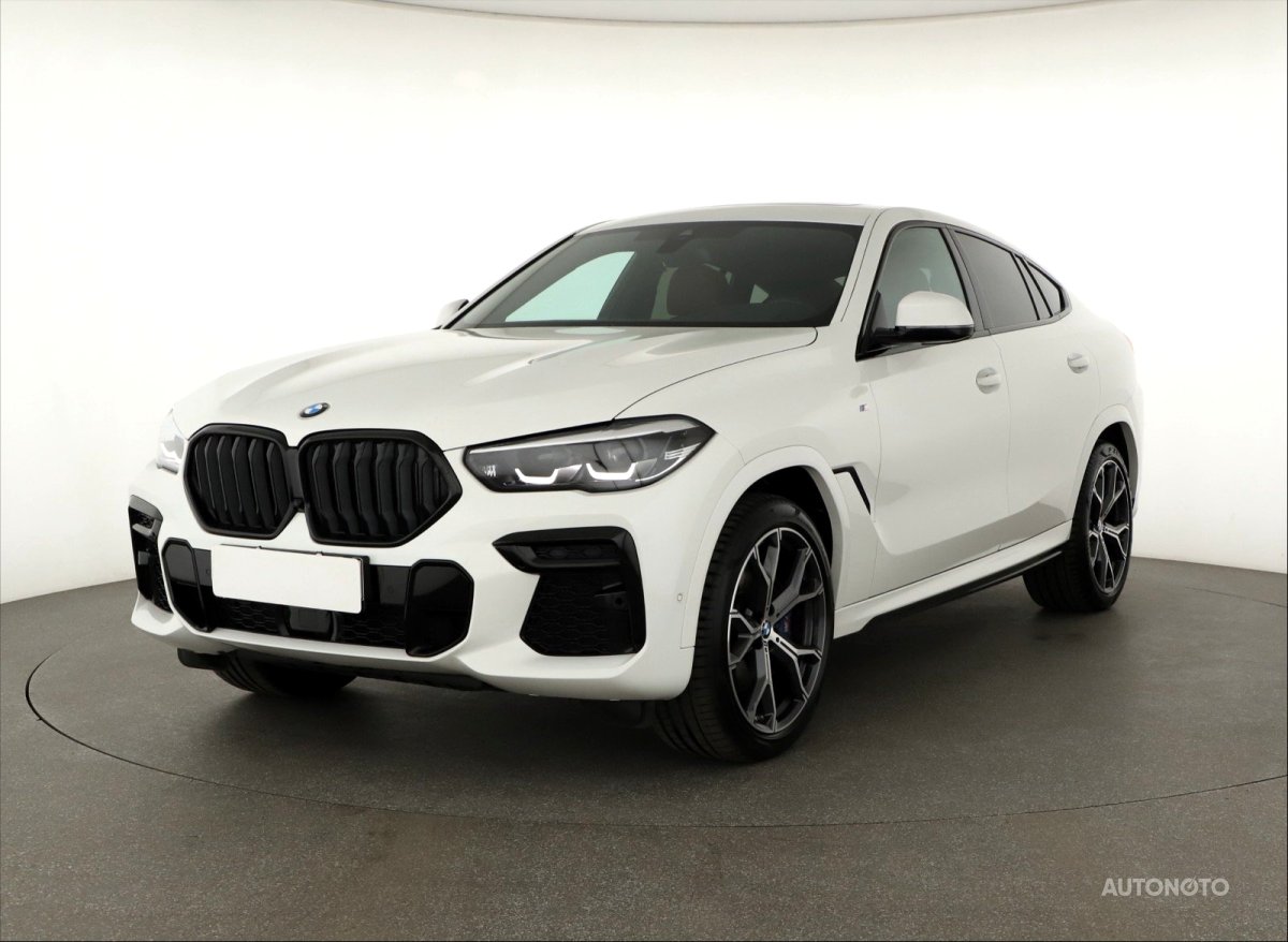 BMW X6, 2023 - pohled č. 3