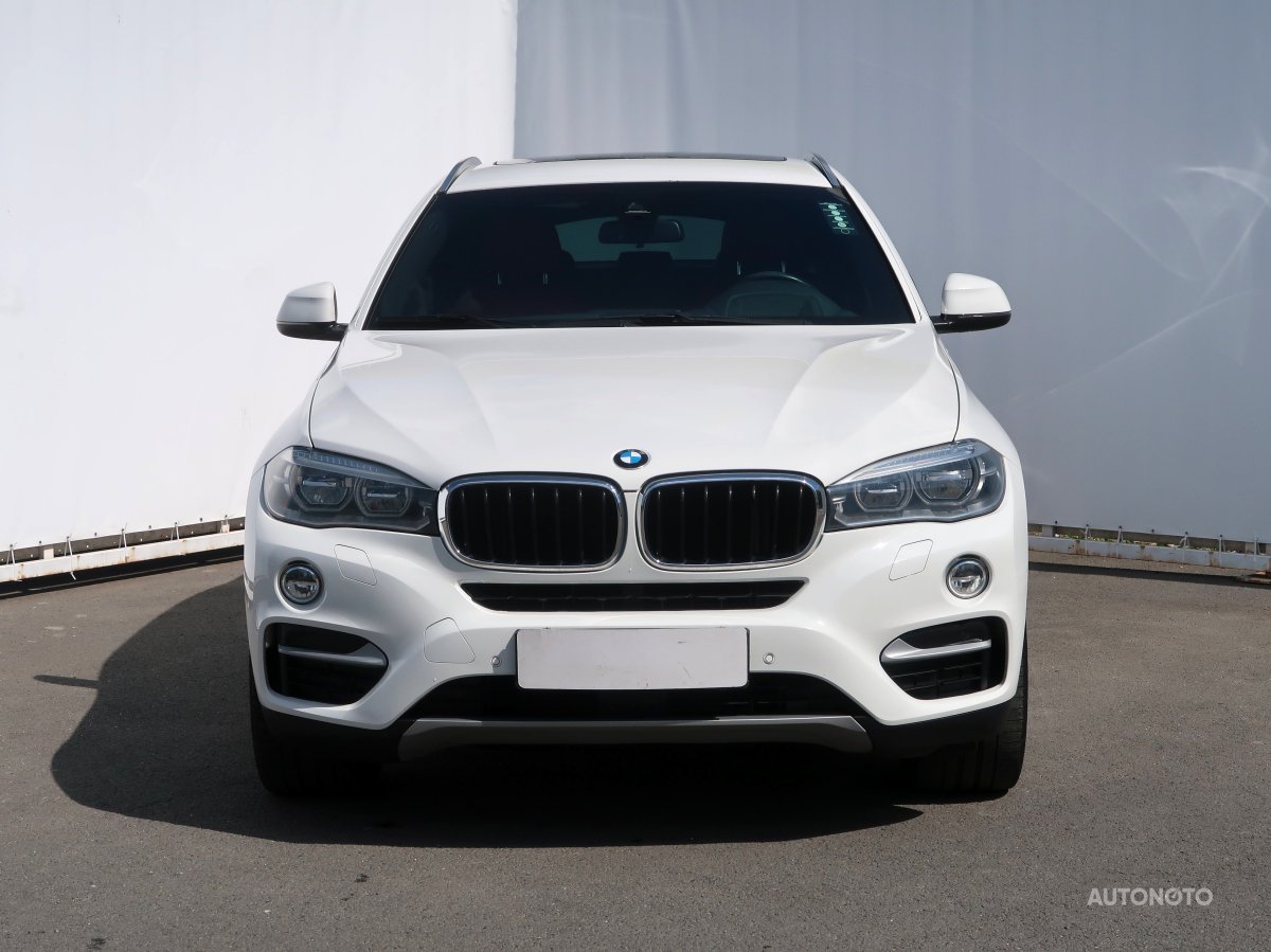 BMW X6, 2016 - pohled č. 2