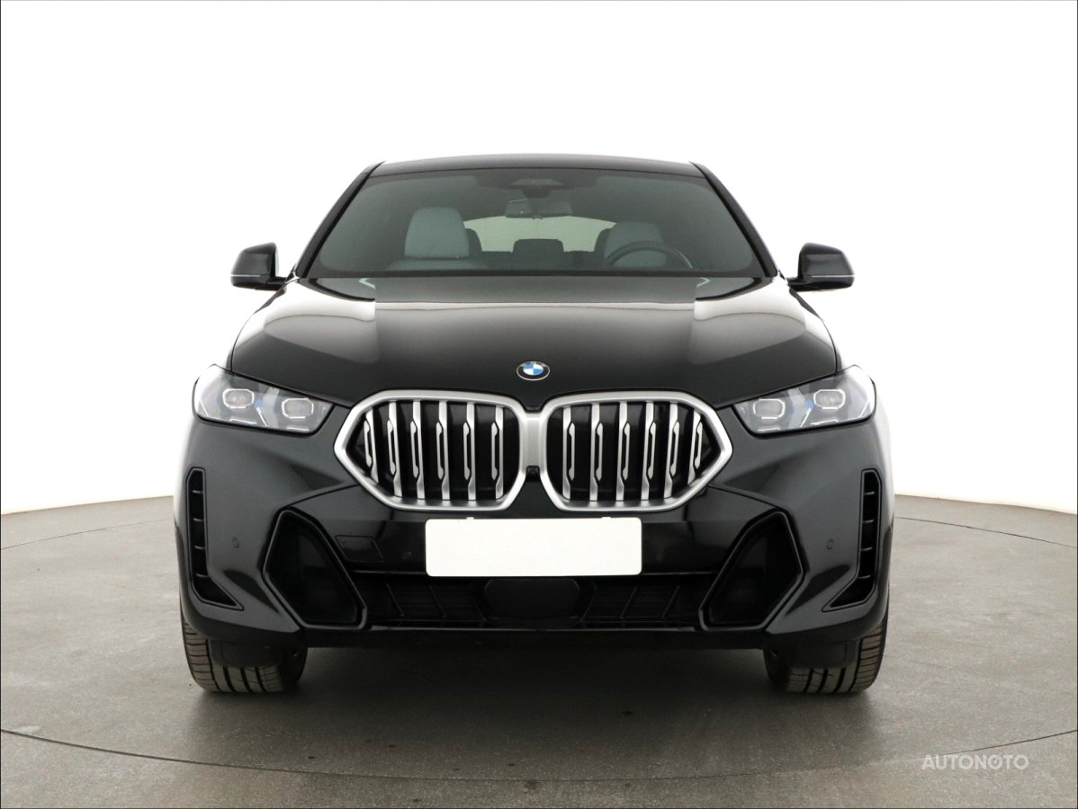 BMW X6, 2024 - pohled č. 2