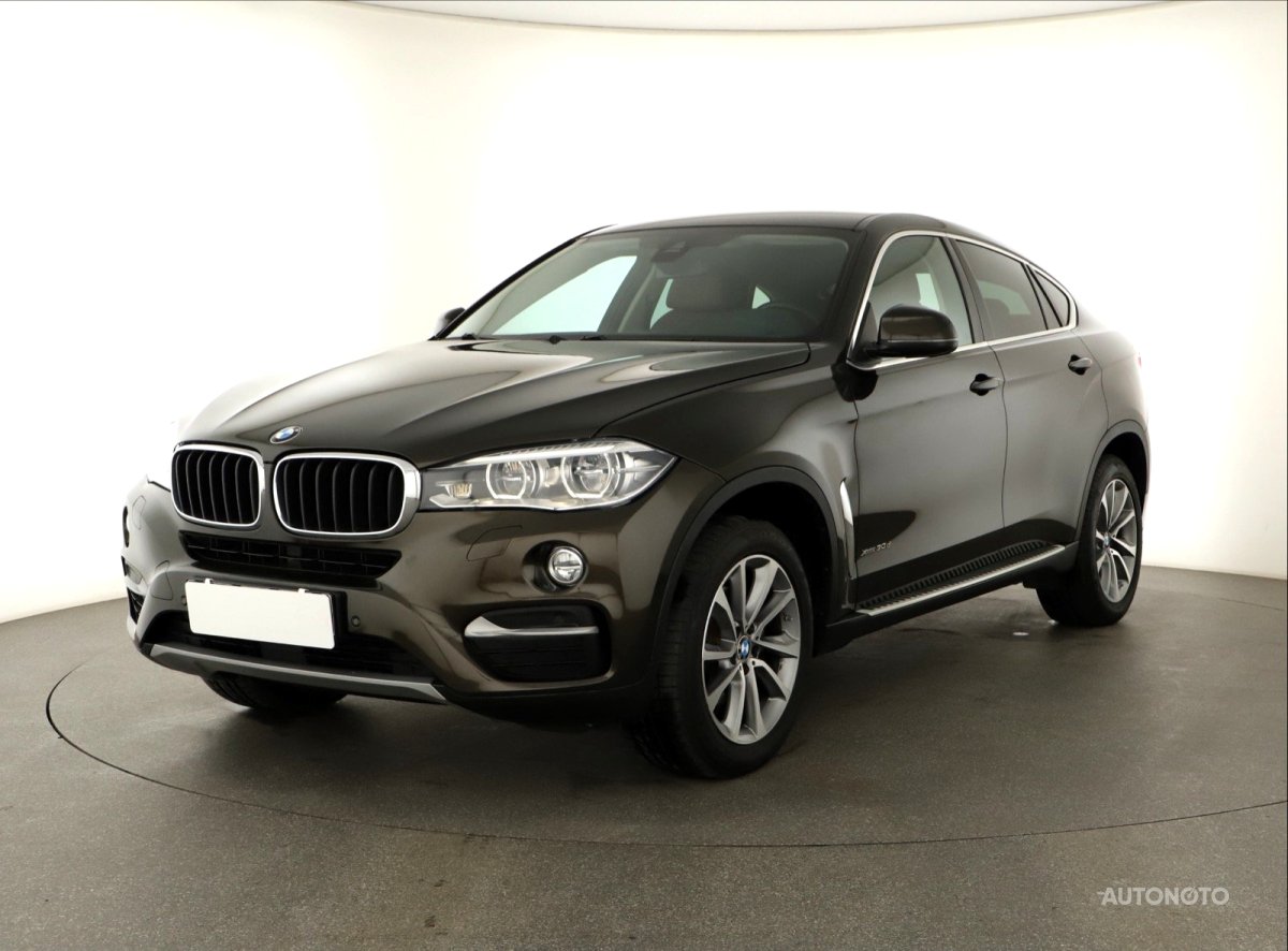 BMW X6, 2015 - pohled č. 3