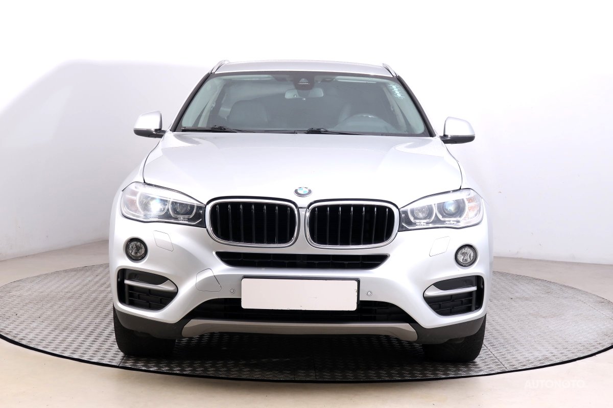 BMW X6, 2018 - pohled č. 2