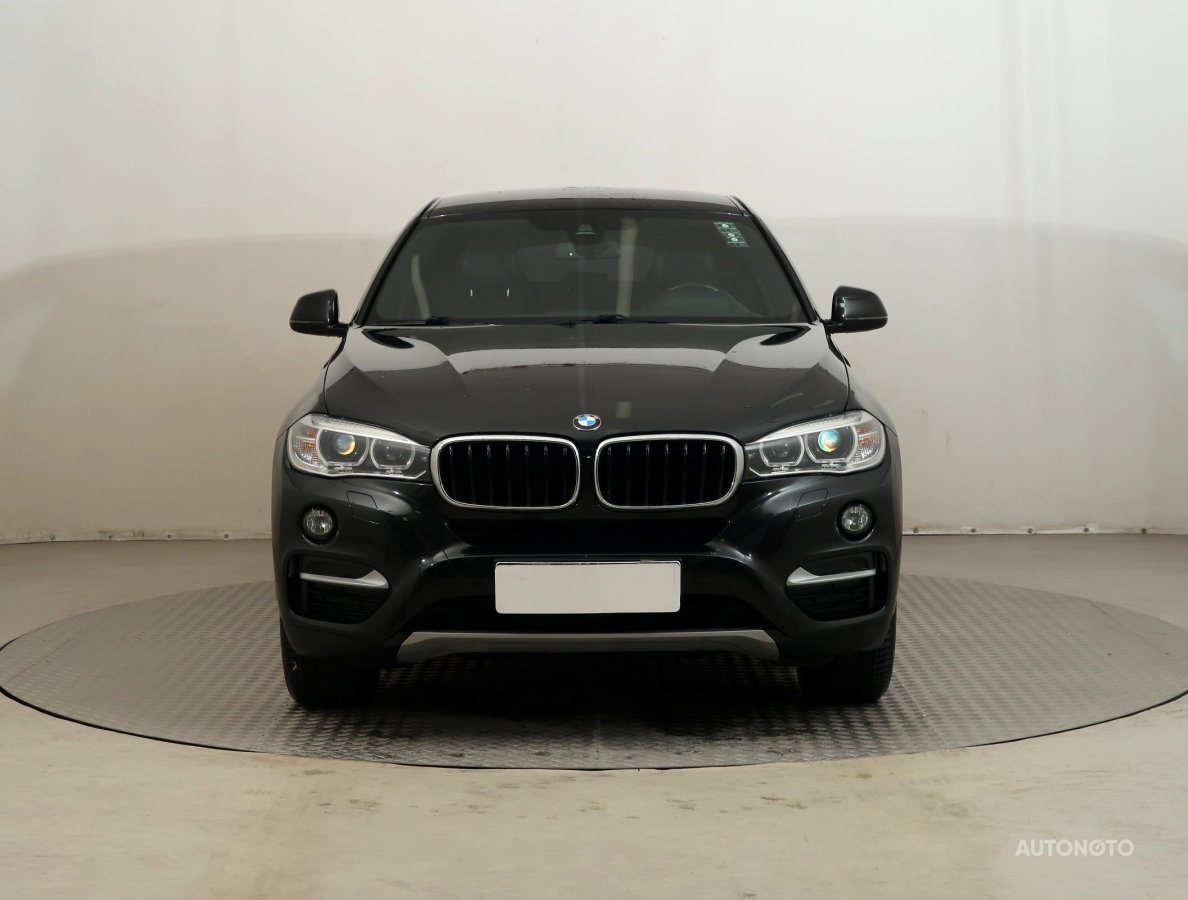 BMW X6, 2015 - pohled č. 2