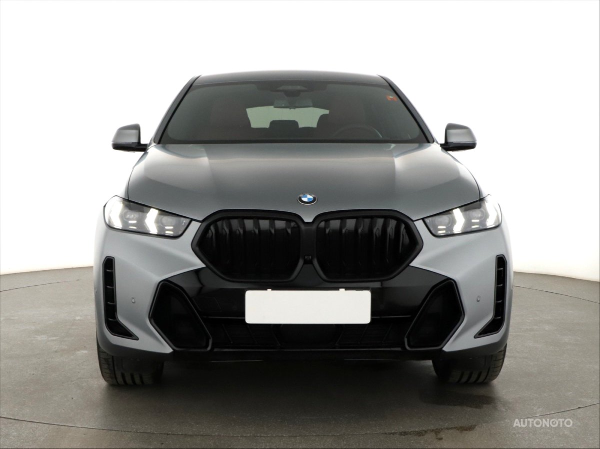 BMW X6, 2024 - pohled č. 2
