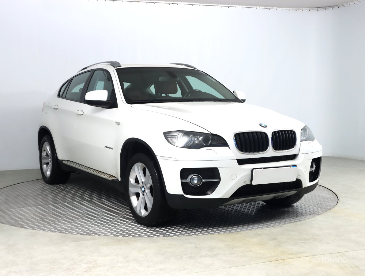 BMW X6, 2011 - celkový pohled