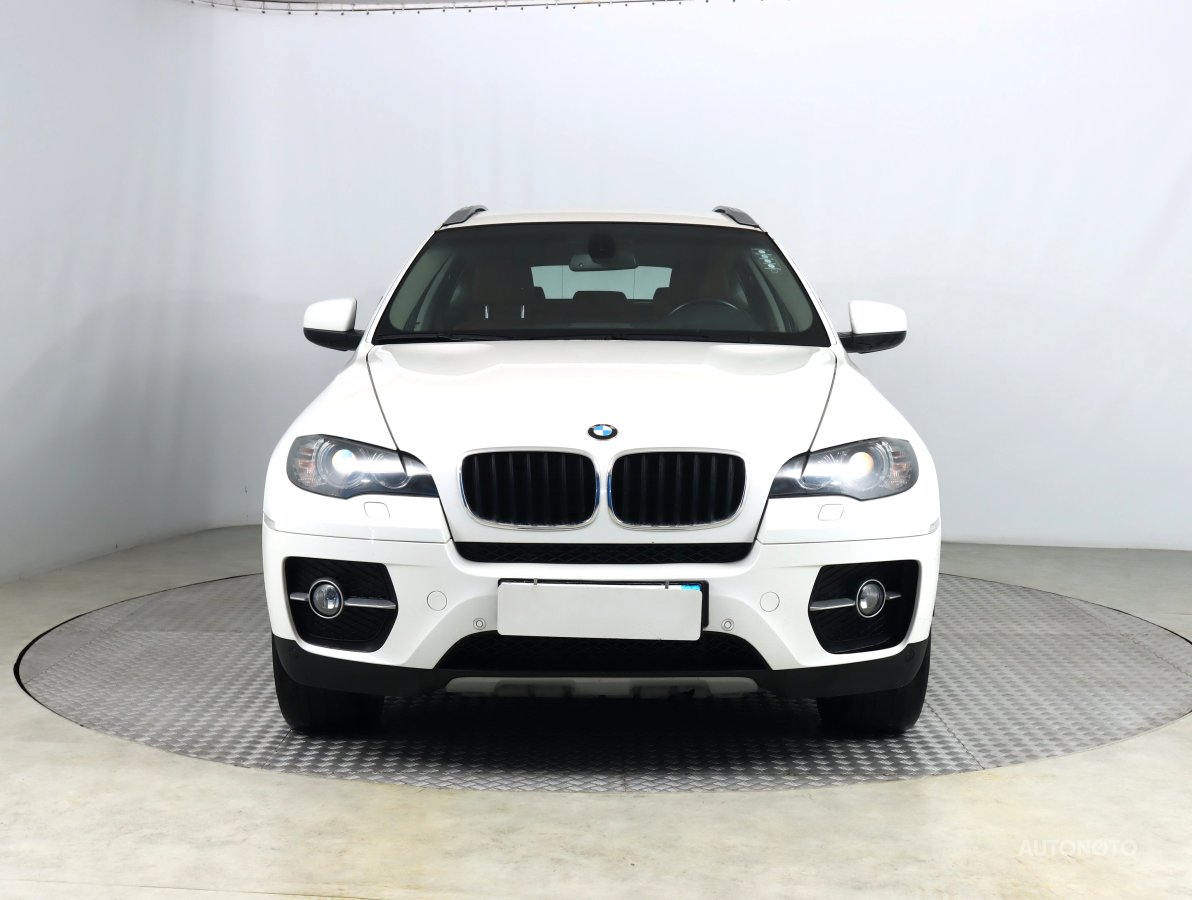 BMW X6, 2011 - pohled č. 2