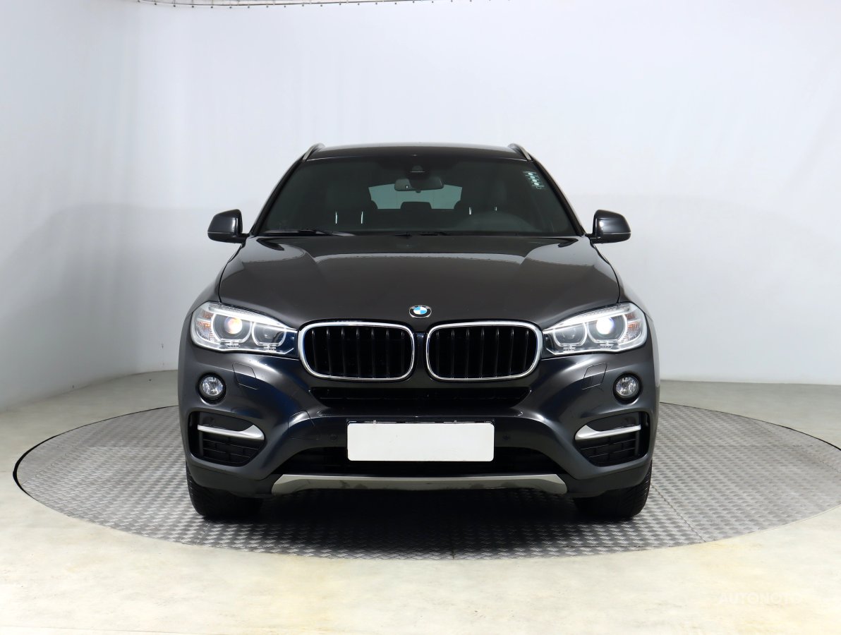 BMW X6, 2017 - pohled č. 2