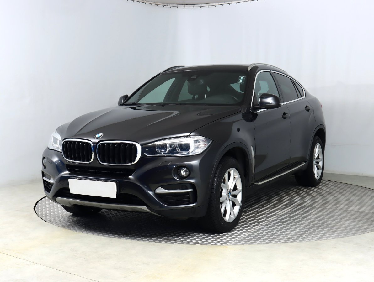 BMW X6, 2017 - pohled č. 3