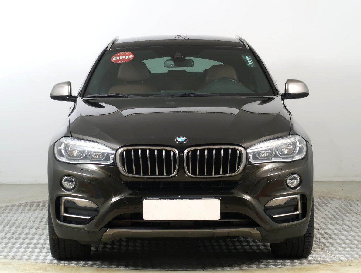 BMW X6, 2015 - pohled č. 2