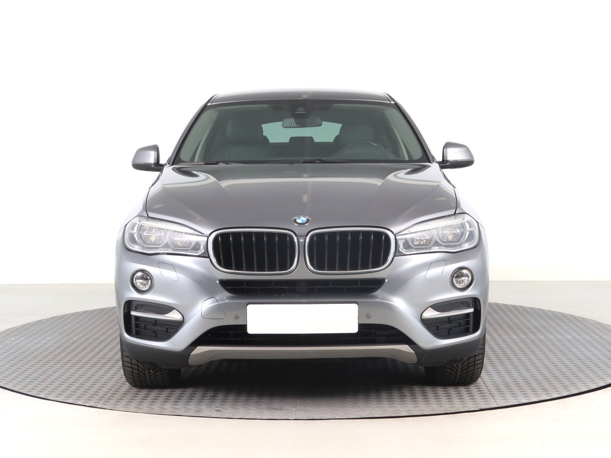 BMW X6, 2016 - pohled č. 2