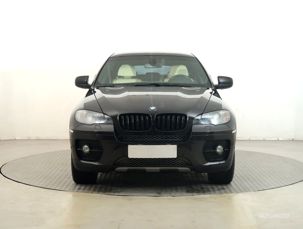BMW X6, 2012 - pohled č. 2
