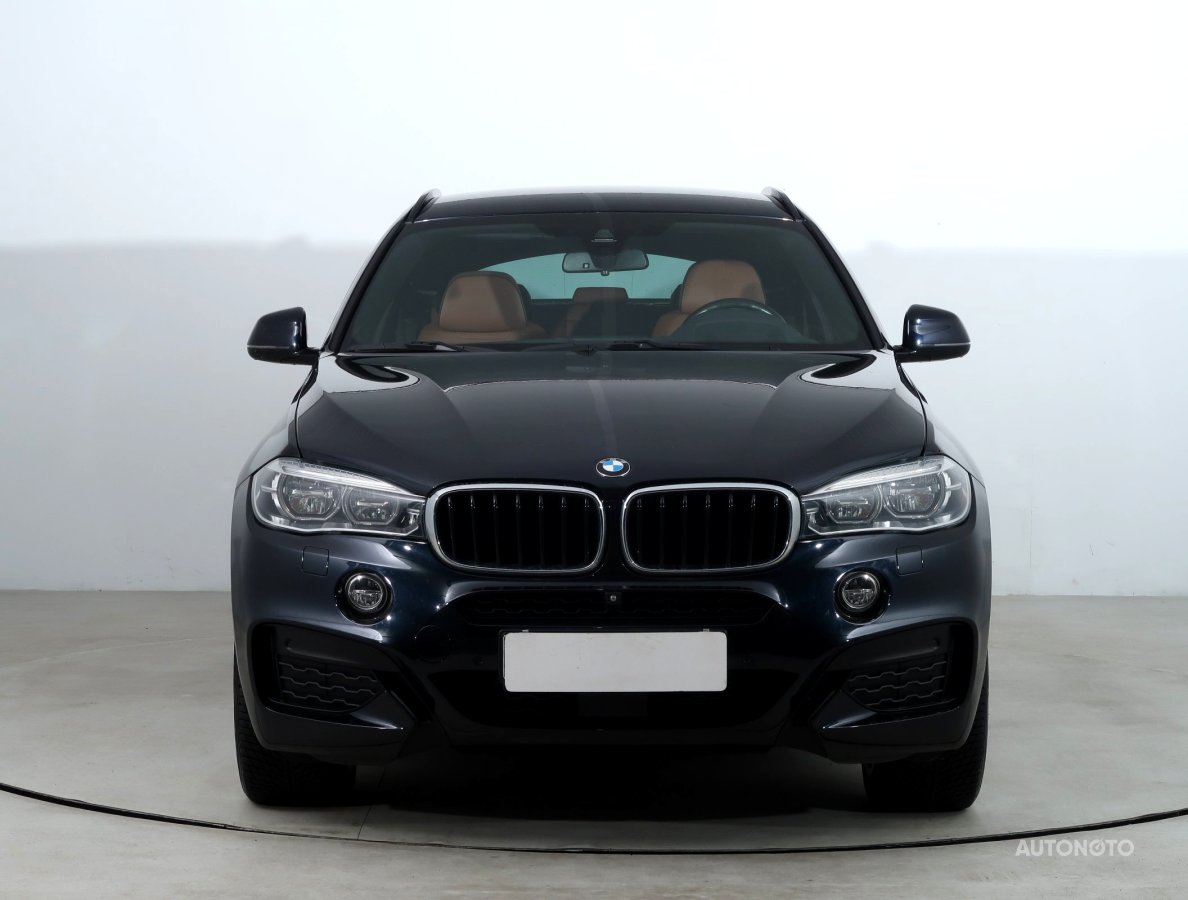 BMW X6, 2018 - pohled č. 2