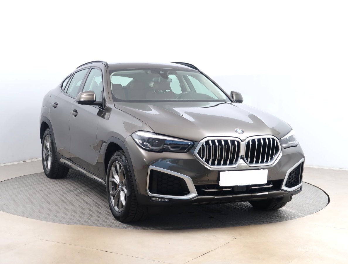 BMW X6, 2021 - celkový pohled