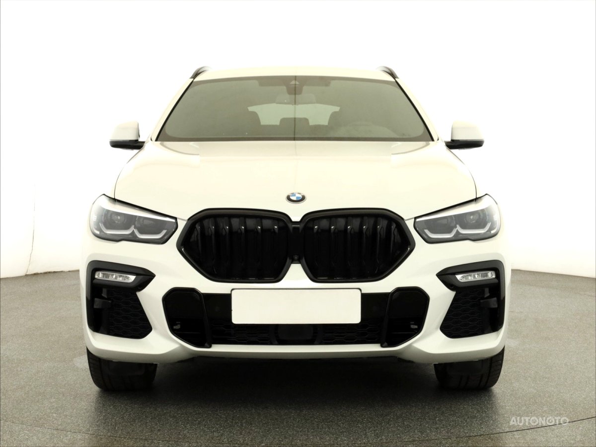 BMW X6, 2020 - pohled č. 2