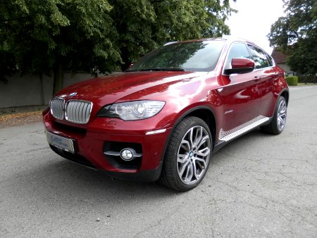 BMW X6 xDrive50i, HeadUp, Navi, Tažné, 44t
