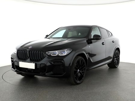 BMW X6, 2022 - pohled č. 3