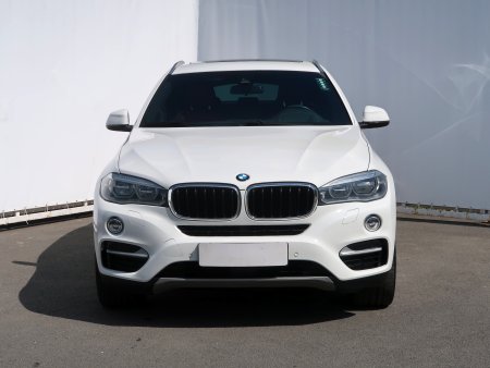 BMW X6, 2016 - pohled č. 2