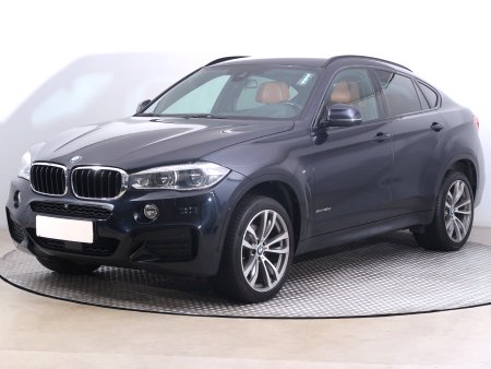 BMW X6, 2018 - pohled č. 3