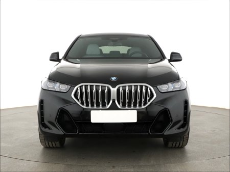 BMW X6, 2024 - pohled č. 2