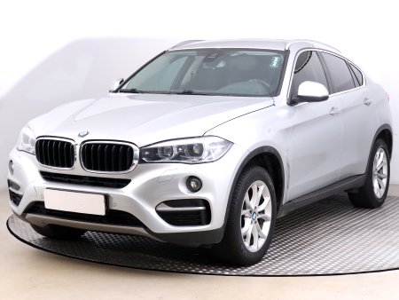BMW X6, 2018 - pohled č. 3