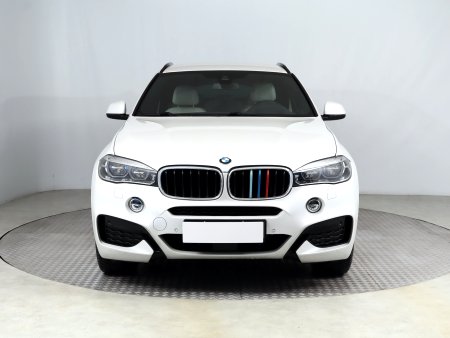 BMW X6, 2017 - pohled č. 2