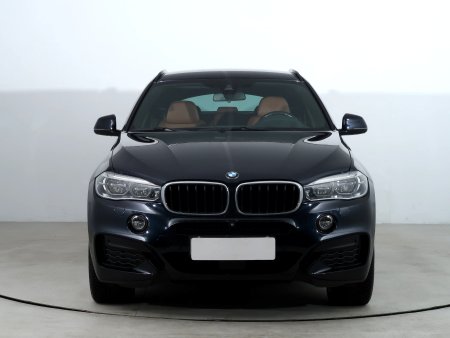 BMW X6, 2018 - pohled č. 2
