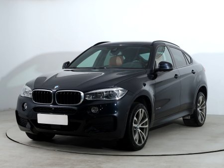 BMW X6, 2018 - pohled č. 3