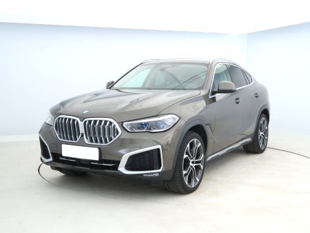 BMW X6, 2021 - pohled č. 3