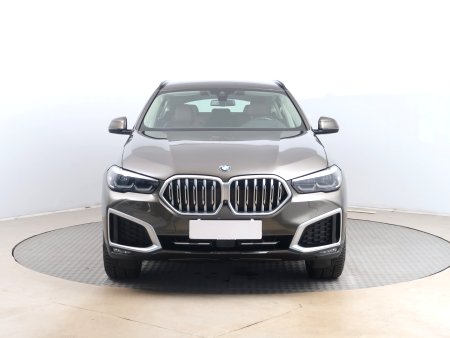 BMW X6, 2021 - pohled č. 2