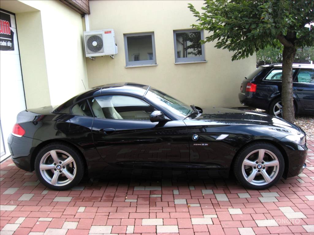BMW Z4, 2011 - pohled č. 6