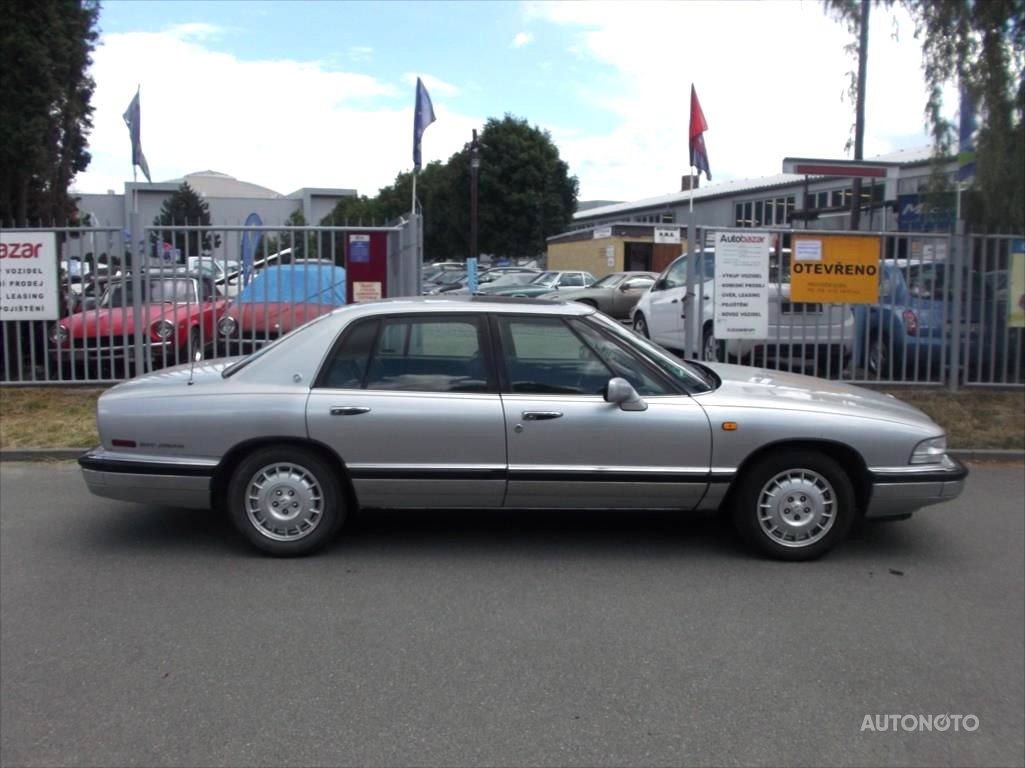 Buick Park Avenue, 1993 - pohled č. 4