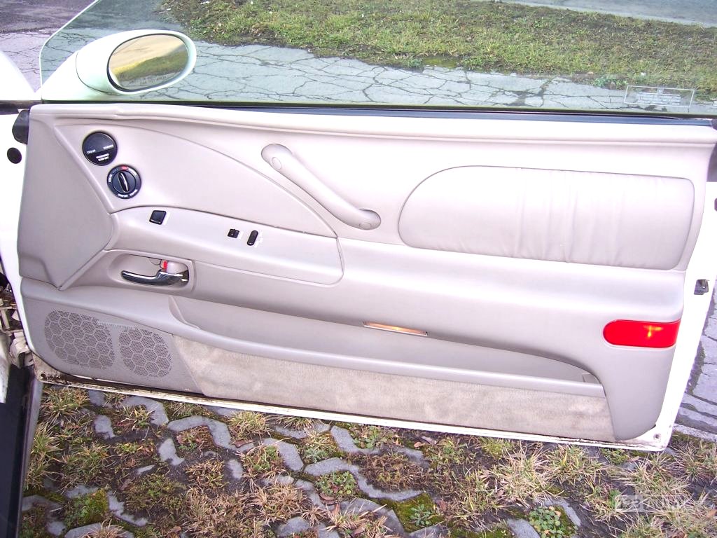 Buick Riviera, 1998 - pohled č. 13